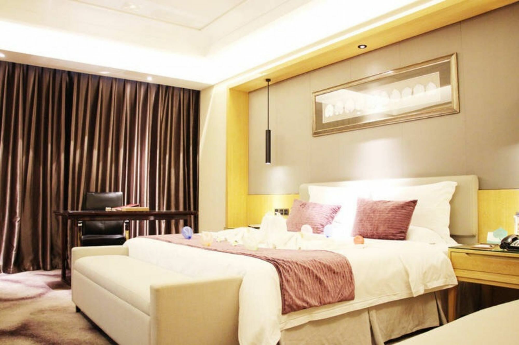 Swan Lake Recreation Hotel Foshan Exterior foto